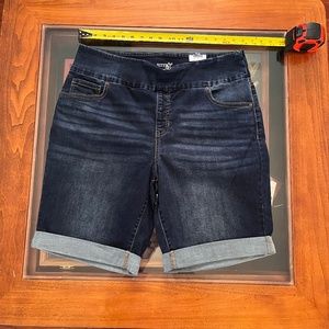 NWT Terra & Sky Denim Shorts Blue 1XL Fitted Stretch Pull-on Bermuda Shorts NEW